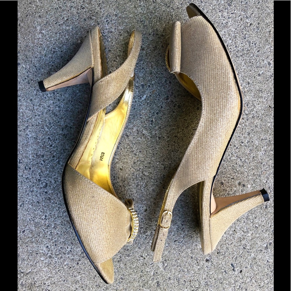 3 🟪 for $40 
Gold Sling Backs by J Renee EUC sz 8.5 - Picture 6 of 9